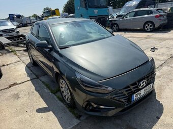Hyundai I30 Fastback 1.5i 118kw. 2021 48V. Motlr start - 17
