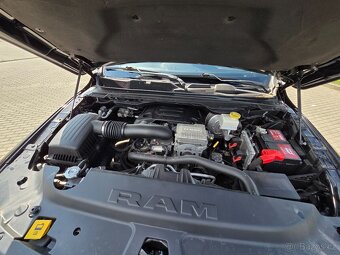 DODGE RAM 5.7 HEMI E-TORQUE FULL OPCJA PANORAMA FULL LED - 17