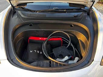 Tesla model 3 Long Range Refresh 4x4, 2021, tažné, DPH - 17