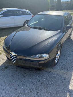 Alfa Romeo 147 1.9JTDm - 17