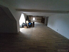Dům s možností víceúčelového využití, celková plocha 1782 m2 - 17
