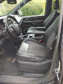 Lancia Voyager 2,8L CRD - 17