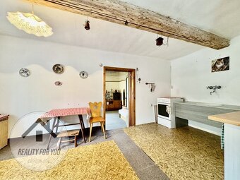 Prodej krásného rodinného domu/chalupy v Rovensku pod Troska - 17