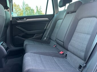 Volkswagen Passat 2021 - 17