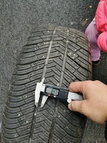 Originální alu kola na Volvo XC40 20" zimní - 17