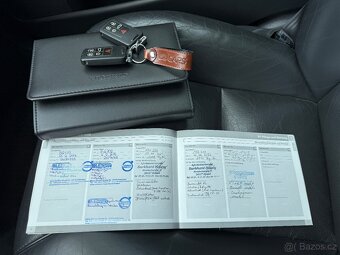 VOLVO V70 2.4 D5 136KW //2008 MOMENTUM MANUAL KŮŽE SERVISKA - 17