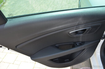 PRODÁM SEAT LEON COMBI 2.0TDI FR 150PS 2015 - 17