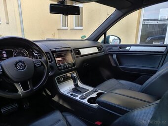 Volkswagen Touareg 3,0TDI  4Motion V6 ČR 1 maj DPH - 17