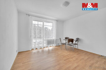 Pronájem bytu 1+kk v Pardubicích, ul. Dubová - 17