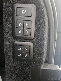 Range Rover Autobiography 4.4 SDV8 250 kW 2021 Odpočet DPH - 17