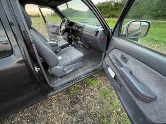 Toyota Hilux SR5 - 17