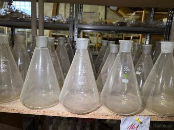 Laboratorní sklo - 17