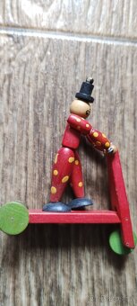 Dřevěné figurky a autíčka - 17