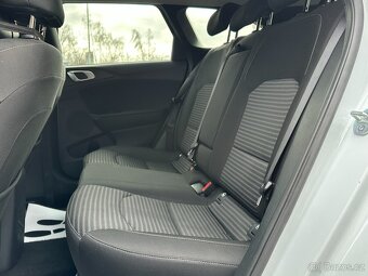 Kia Ceed  2023 - 17