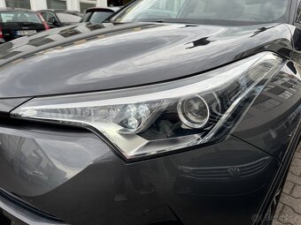 Toyota C-HR Hybrid 1.8 72kW Aut. 78tkm Keyless par. kamera - 17