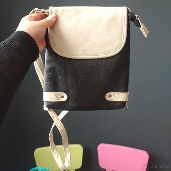 Kabelky, tašky přes rameno - 17