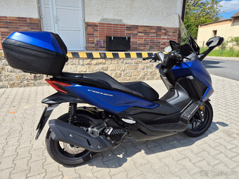 Prodám Honda Forza 125 , r. v. 2023, ABS, TC, ČR, v záruce - 17