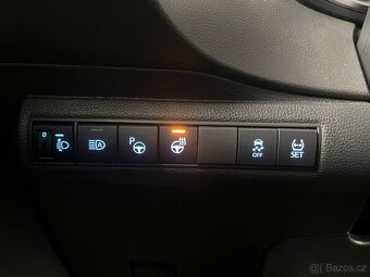 Toyota Corolla 1.8i Hybrid, r. 2020, 103t.km, výbava, servis - 17