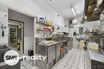 Prodej restaurace s bytem, Jaroměř - 17