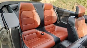 Ford Mustang Cabrio GT 5,0i V8 310kW, 2016, DPH, SERV. KNIHA - 17
