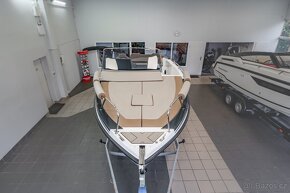 TRIDENT 640 SUNDECK - 17