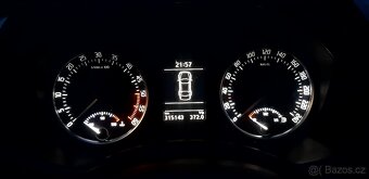 Prodám Škoda Octavia Combi 1,6 tdi 77kw s doloženou historií - 17