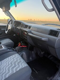 Toyota Land Cruiser 80 - 17