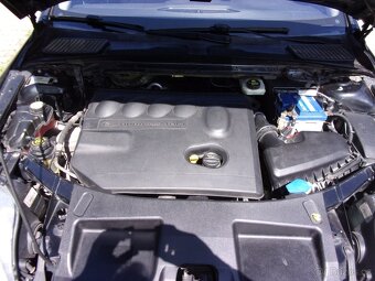 Ford Mondeo kombi 2,0TDCi 103kW,automat,prov.8.2009 - 17