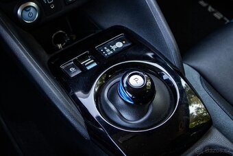 Nissan Leaf Tekna e 62kWh 160kw 400km Dojadz - 17