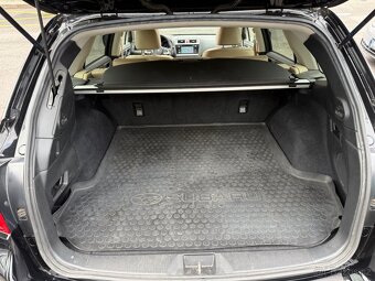 Subaru Outback 2.5i AWD CVT • 1/2017 • 129kw • Původ ČR - 17