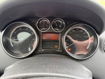 PEUGEOT 308 KOMBI, 1.6 benzín, NOVÁ STK, tažné zařízení - 17
