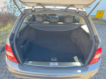 Mercedes-Benz C 250 CDI, 2011, 150kw, 204koní - 17