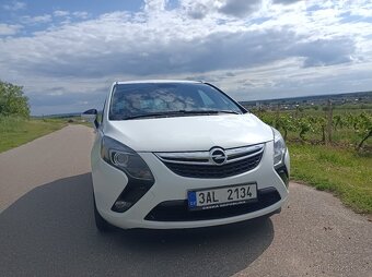 Zafira 7 míst - 17
