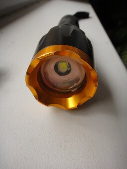 LED SVITILNA CREE XML-T6 - 17