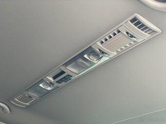 Volkswagen Caravelle 2.0 TDi 110KW Long 9Míst - 17