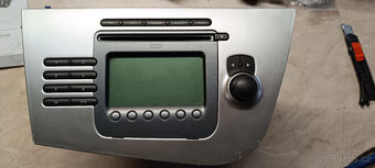 Díly OPEL + rádio SEAT - 17