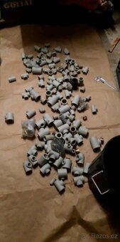 PE vodovodní potrubí a zbytky zahradních hadic 3/4" - 17