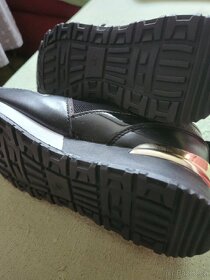Louis Vuitton tenisky - 17