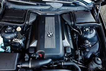 BMW E39 540i Individual – manuál, top stav, investiční kus - 17