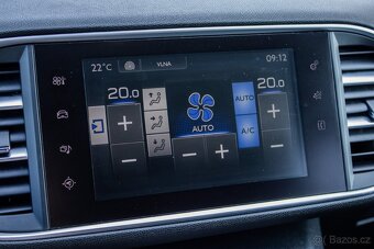 Peugeot 308 1.2 PureTech S&S Style - 17