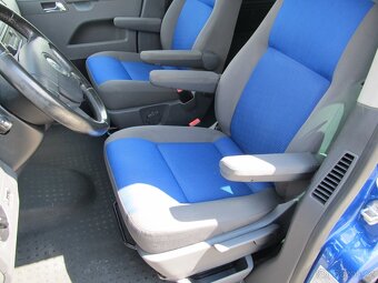 Volkswagen Caravelle 2.5 TDI 7 míst 4 MOTION - 17