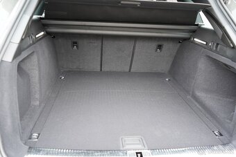 Audi A4 S line Avant B9 2.0 TFSI 5/2024 MATRIX ČR Top stav - 17