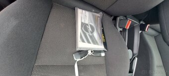 Opel Zafira 1.8i 16V 103kW 7-MÍST SPORT - 17