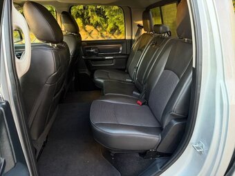 Dodge RAM 5.7 Laramie, crewcab, 4x4, LPG (č.1212) - 17