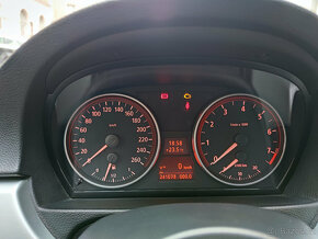 BMW E90 330i 190kW - 17