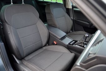 Škoda Superb 2.0 TDI 110kW Ambition Navi DSG TOP STAV - 17