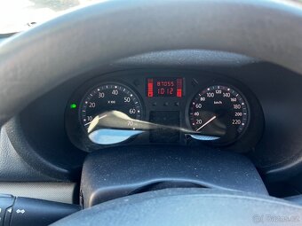 Renault Clio - 17