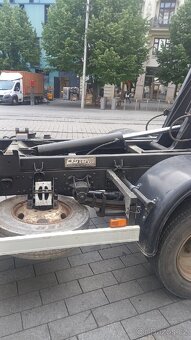 Avia Kontejner D90 cammins - 17