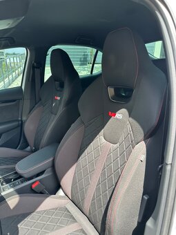 Octavia 4 2.0 tsi rs  tovární Zaruka - 17