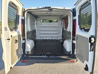 RENAULT TRAFIC 2,0DCI 84kW 172t.KM R-2014 VELKÁ VÝBAVA 1-MAJ - 17